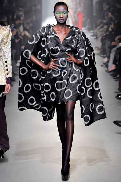 Look 33